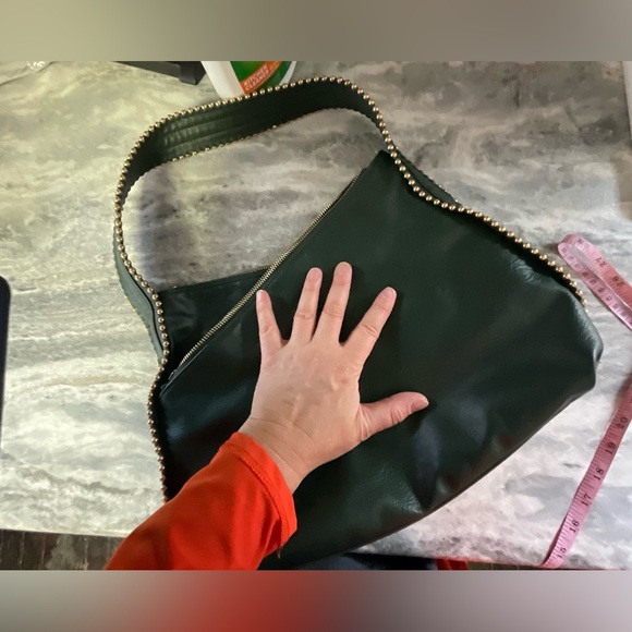 Dark green purse, Macy’s brand purse, leather purse - Picture 16 of 16